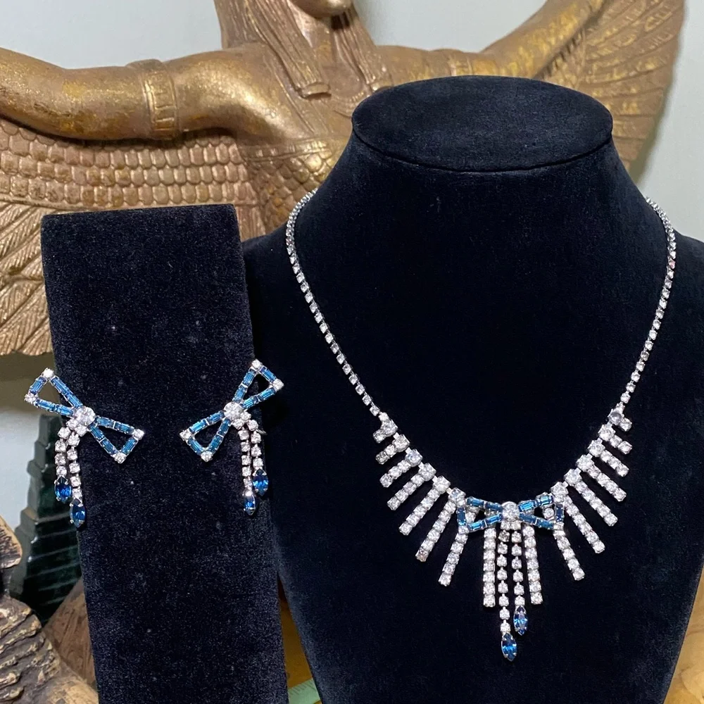 Vintage rhinestone Necklace and Earring Set - Picture 4 of 7